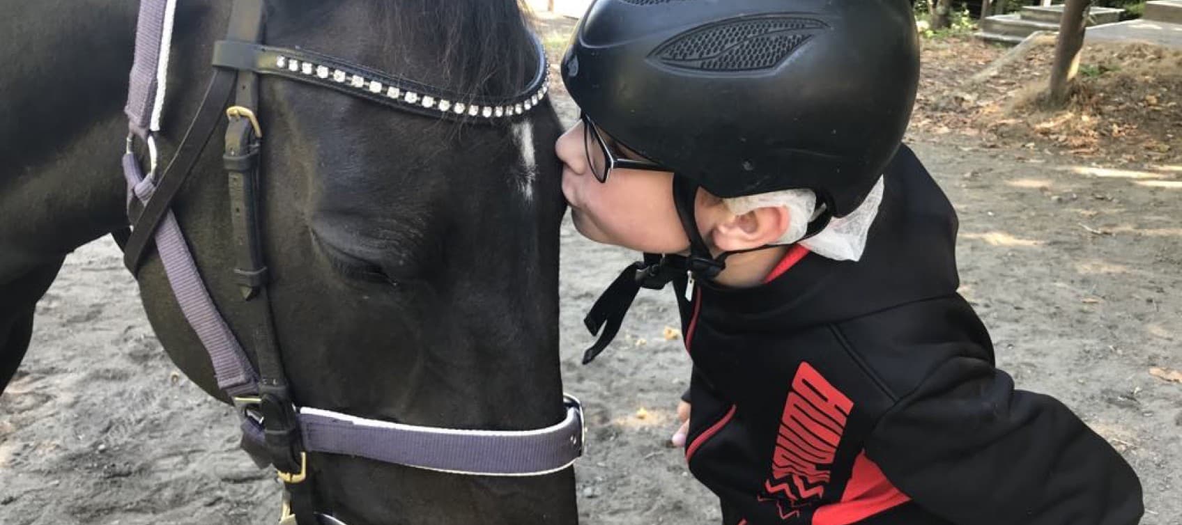 16 9 kid with horse