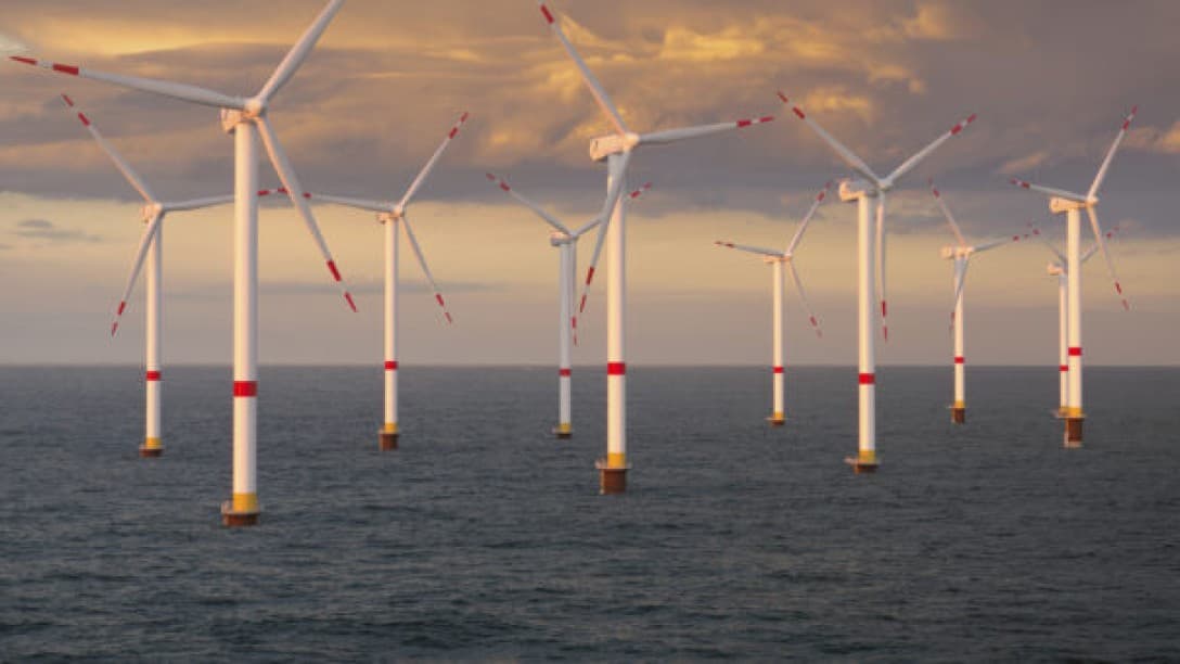 Offshore Wind turbines 2 640x340