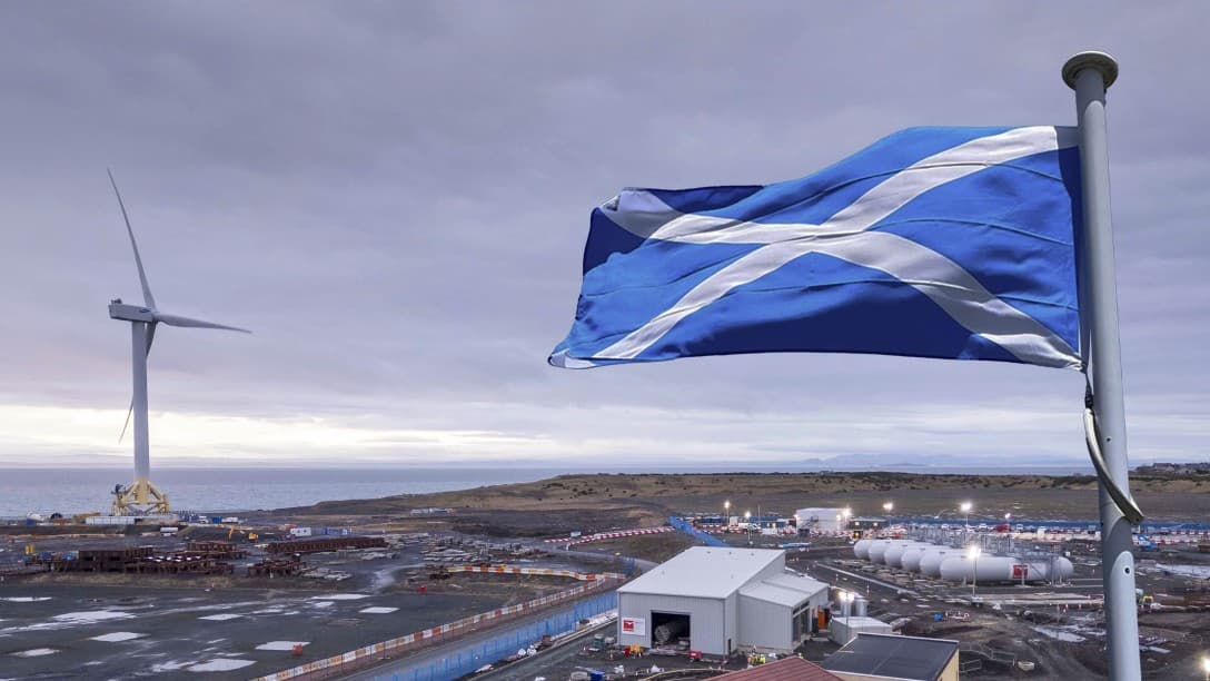 Scotland Turbine 02 HERO1200 628