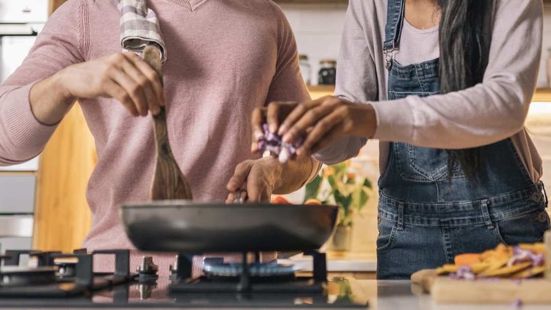iStock cooking wit gas