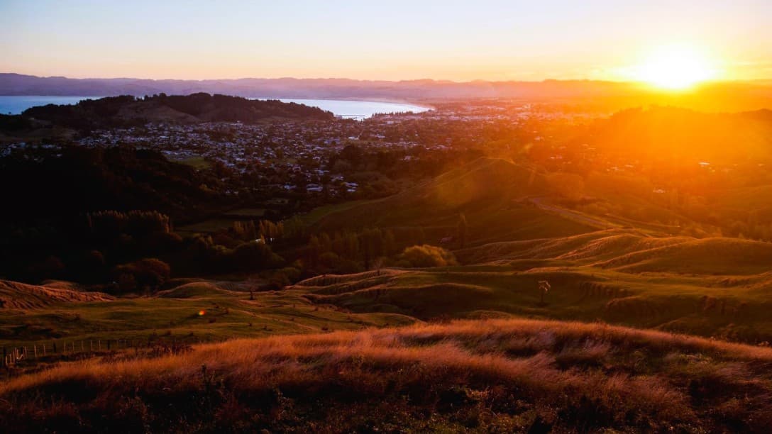 i9RuAz c lowresvivid