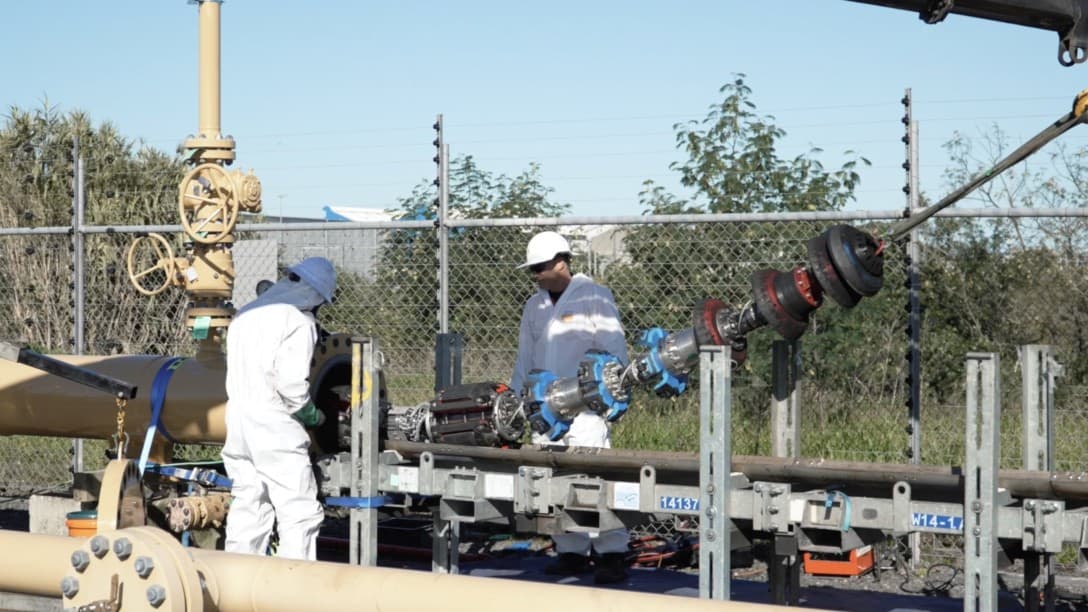 working on pigging pipe (1)
